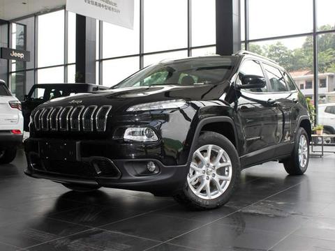 扔国内卖60万，曾叫板奥迪Q5，现降45万，15万却不如途观