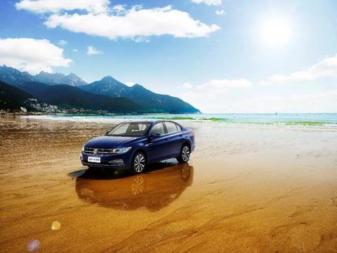 造型犀利空间大，动力靠谱配置多，全新宝来适合刚成家小白领