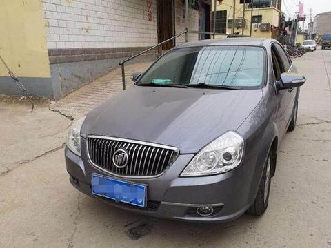 开了三年的别克凯越，仪表台开裂，是巧合还是通病，该怎么办？