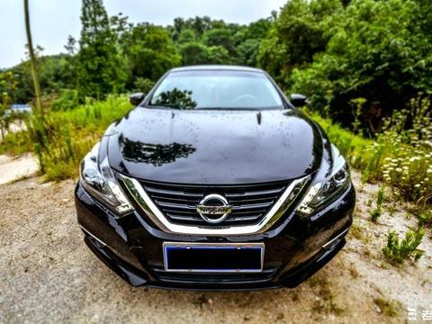 日系中级车三强之一 座椅比凯美瑞舒适 本田雅阁没它大气