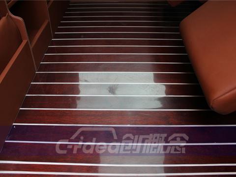 别克GL8改装商务地板，铺设豪华游艇木地板/实木地板