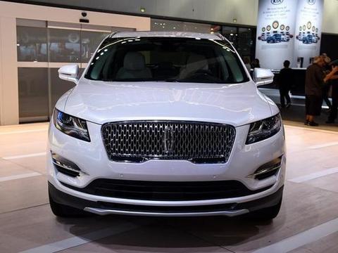 又一款豪车开窍了！比奥迪Q5上档次，40万降到25万掀翻奔驰