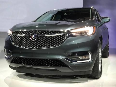 纯进口大7座，车长5米1、轴距3米1！配3.6L V6+9AT，四驱，