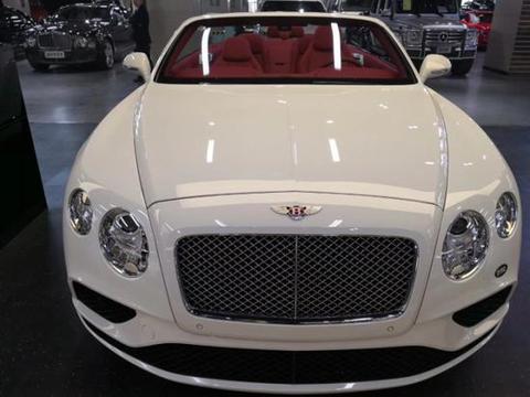 把妹神器：18款宾利欧陆GTC敞篷版评测。