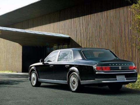 新款丰田世纪，搭载5.0升V8油电混合动力，最大马力为431匹！