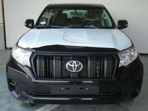 18款霸道2700 经典大气越野SUV 车如其名