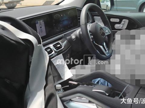 全新奔驰GLE内饰爆出, 面对Q8奔驰有实力与其掰腕子了
