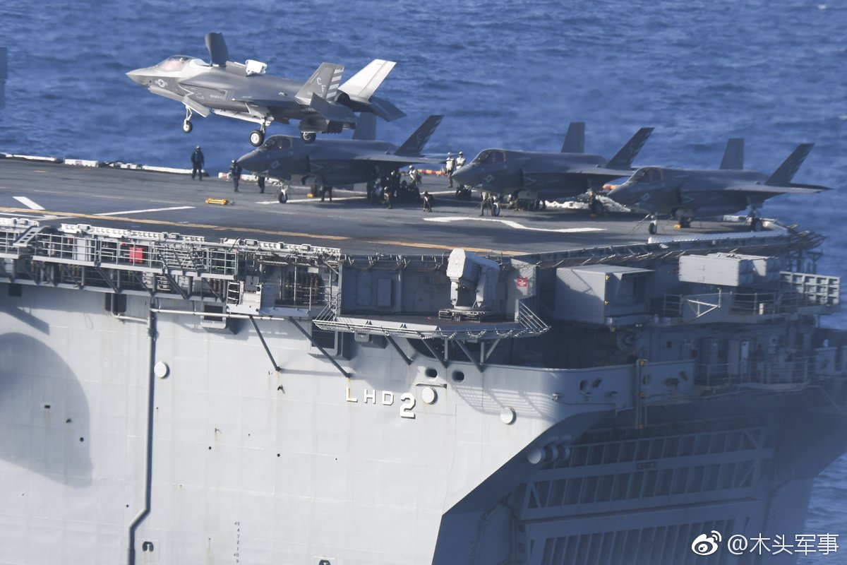 美国海军黄蜂级两栖攻击舰"艾塞克斯"号(uss essex lhd 2)