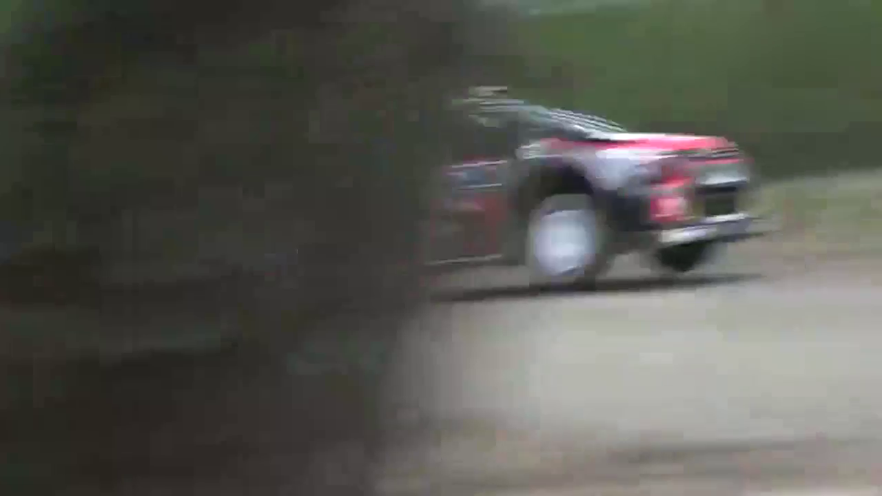 WRC拉力赛突出一个爽：你们慢慢跑，我先飞了