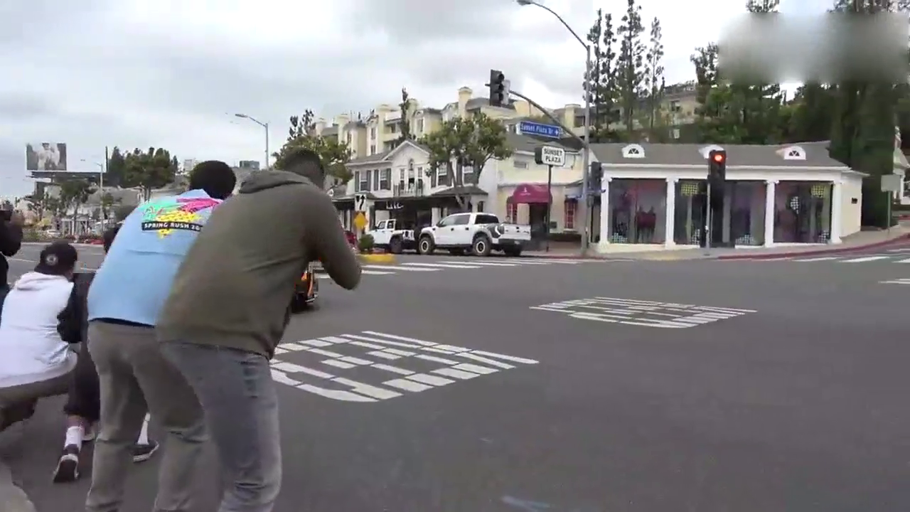 价值5000万的超级跑车一现身 整个世界都安静了