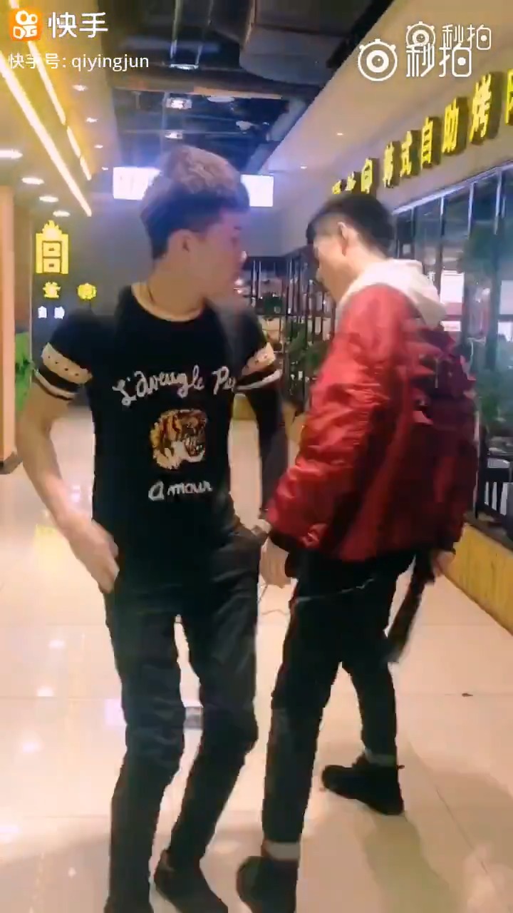这是我见过最帅最励志的社会人了~ 搞笑视频搞笑幽默