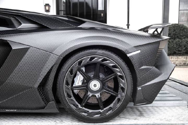 超级碳纤大蛮牛 ——兰博基尼Aventador SV One-Off  by Mansory