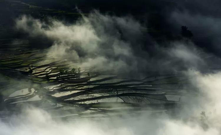 在这里,遇见云南最美的红河哈尼族彝族自治州红河县