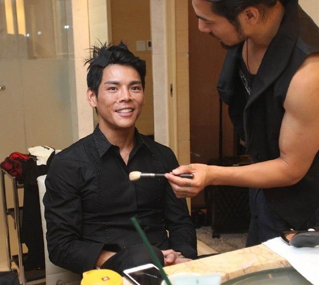 这些香港明星背景不一般:第三位是帮派当家人