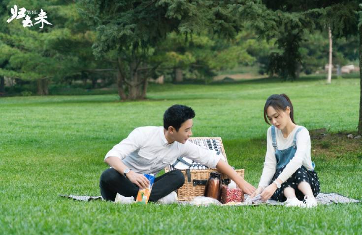 新剧《归去来》定档,罗晋发布会实力宠女友,网