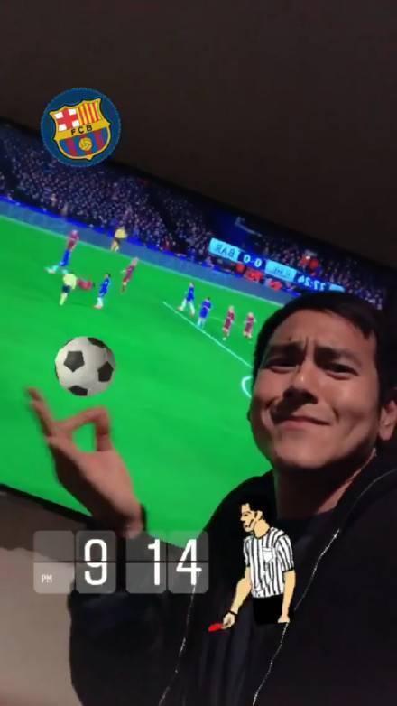 明星们也看世界杯?关晓彤为爱成足球队长,苏醒