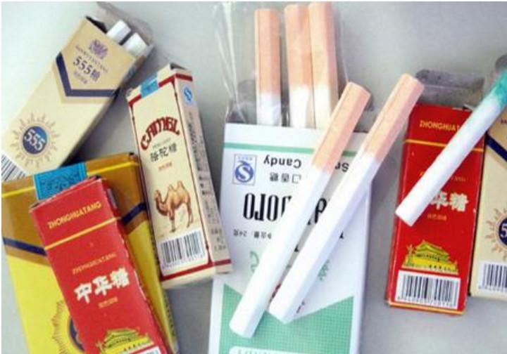 小时候经常买这个糖装作抽香烟,当时也有很多小朋友喜欢,可是现在已经