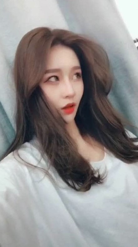 温婉抖音被封杀后车库直播复出?你还记得那个