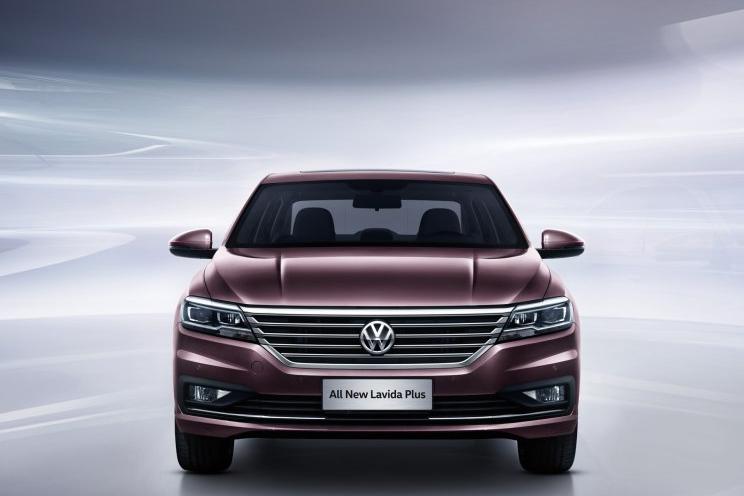 去年轿车销量冠军，如今换代轴距加长78mm，大众朗逸Plus你买吗