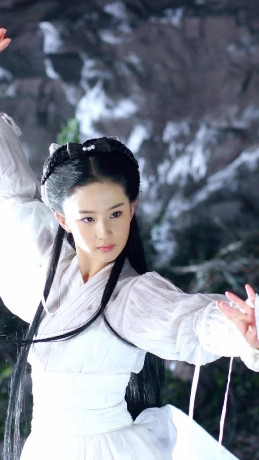 新版《神雕侠侣》公布小龙女剧照，神似当年的刘亦菲啊