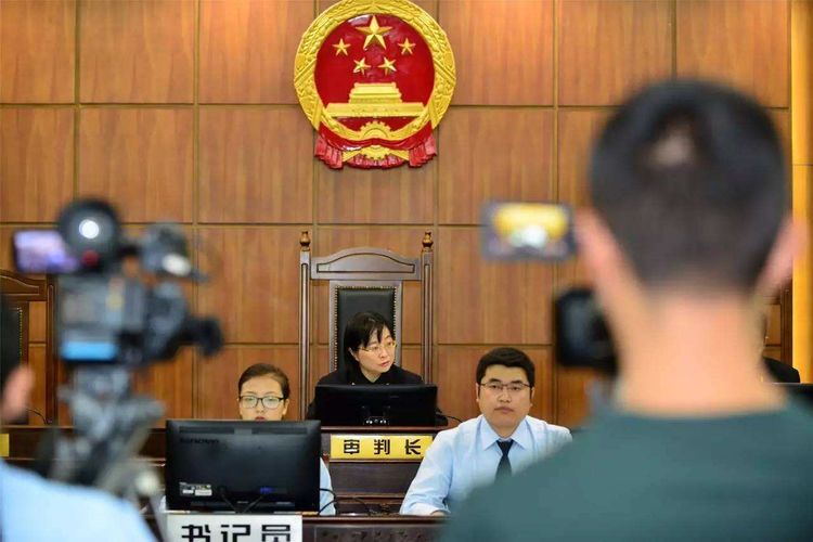 如果收到法院传票不去,会有什么后果?看完真的