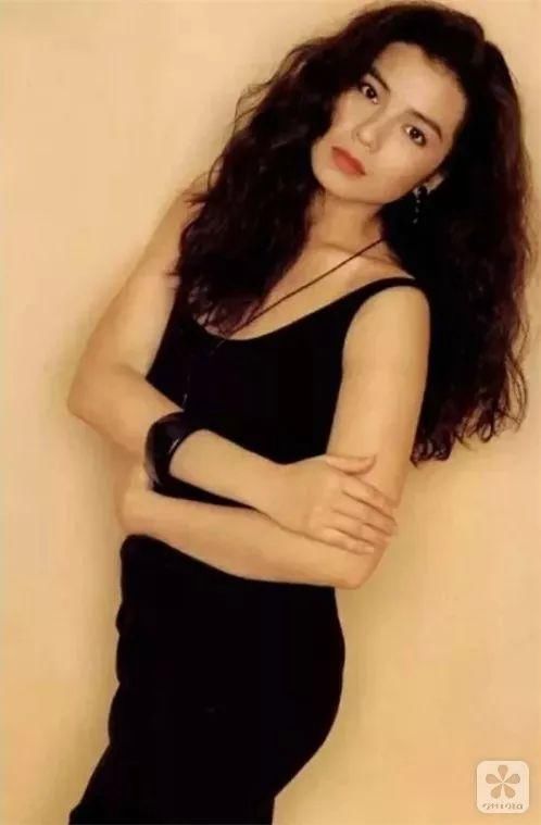 发型|从上世纪80年代的港风到如今的娱乐圈,杨幂的羊毛卷发真