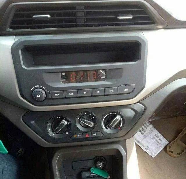 2019款五菱宏光实车到店,售价曝光,五菱这是膨