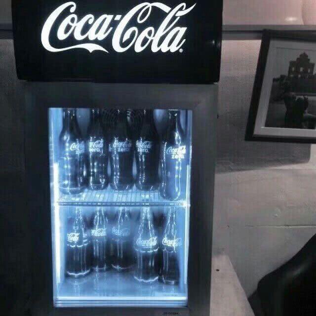 10句很火的句子:愿你早日领教世俗,然后开启爱