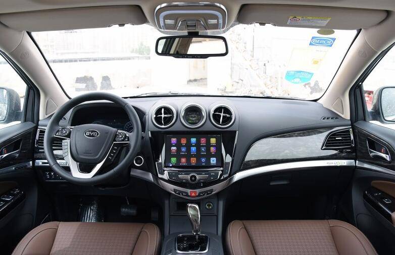 轴距超过哈弗H6的七座SUV,搭载2.0T和全景天窗7万起