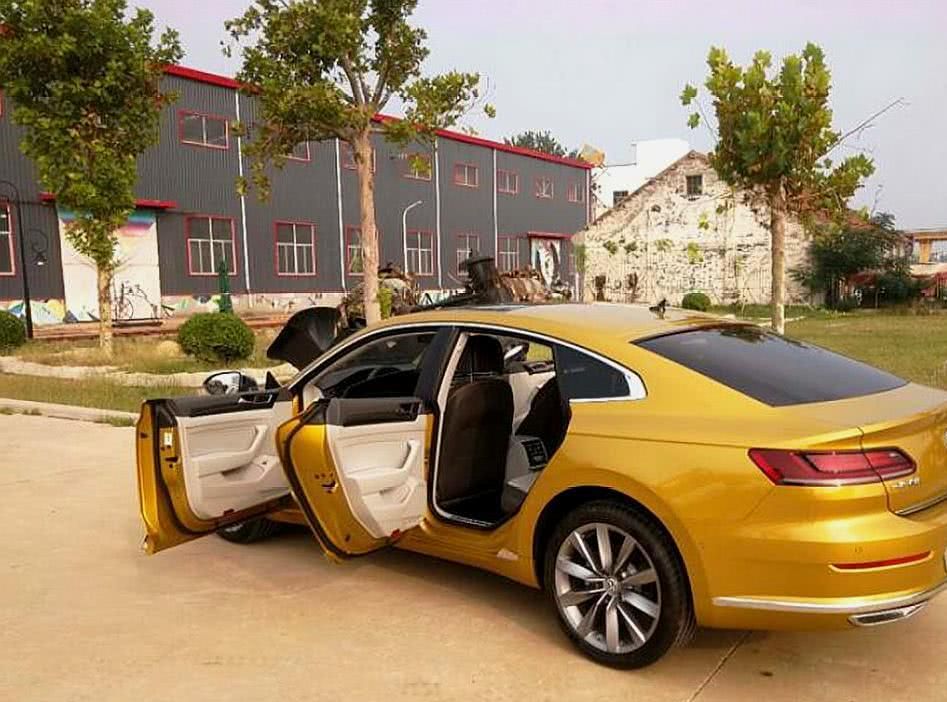 19款大众CC怎么样?曜颜版车主说车:奔驰在我