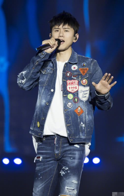 《快男》捧红无数人,历届冠军到现在,还