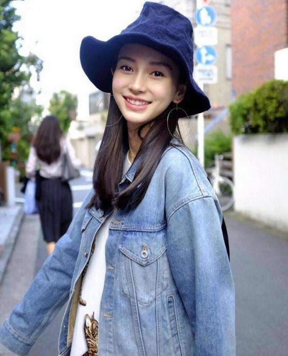 一孕傻三年的女星谁最搞笑?杨颖第八,谢娜第