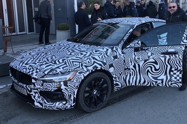 配“雷神之锤”大灯 全新沃尔沃S60将6月20日首发