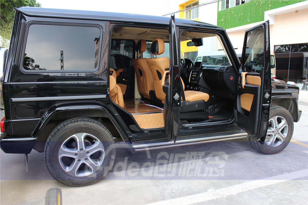 奢华与狂野的交织——越野利器奔驰G500改装商务内饰