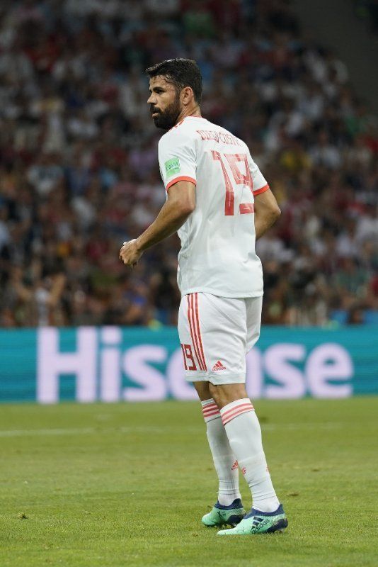 C罗强势戴帽葡萄牙逼平西班牙 球迷称地表最强