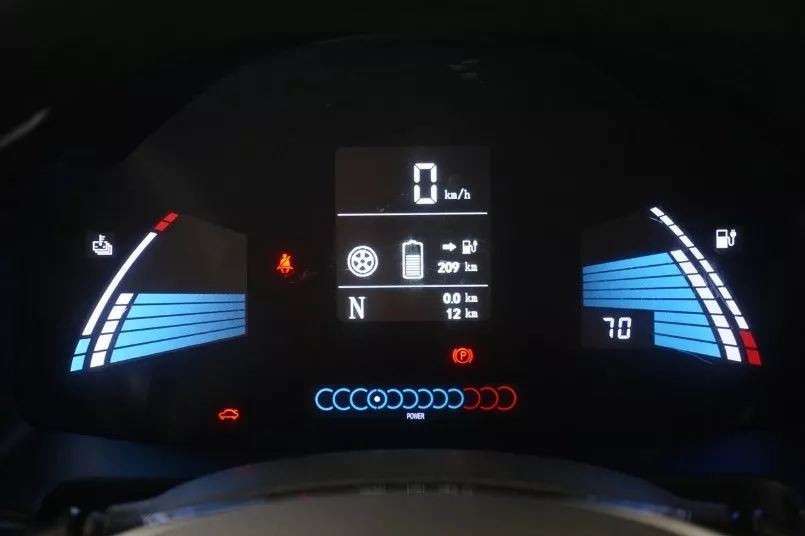 江淮iEV6E运动版值得买吗?看了实拍我就懂了