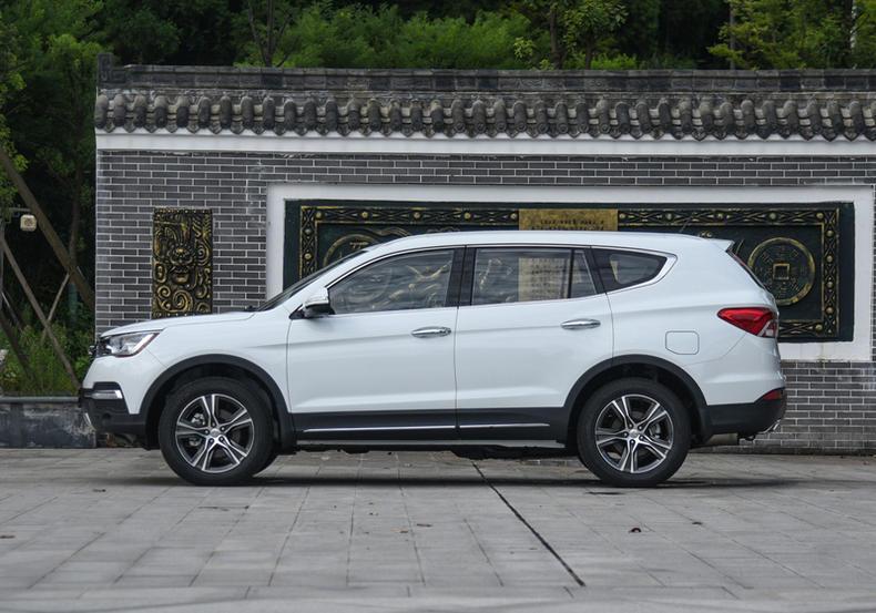 内饰外观都不输汉兰达,主打实用性的高性价比七座SUV
