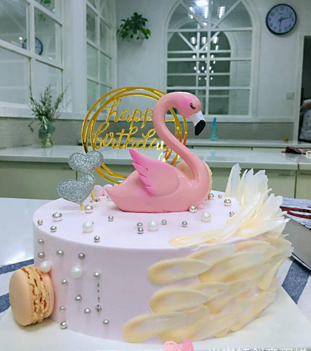 深圳网红蛋糕定制风靡ins、抖音朋友圈的蛋糕