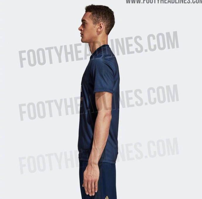 曼联18-19赛季的新款第三球衣已经在阿迪的澳