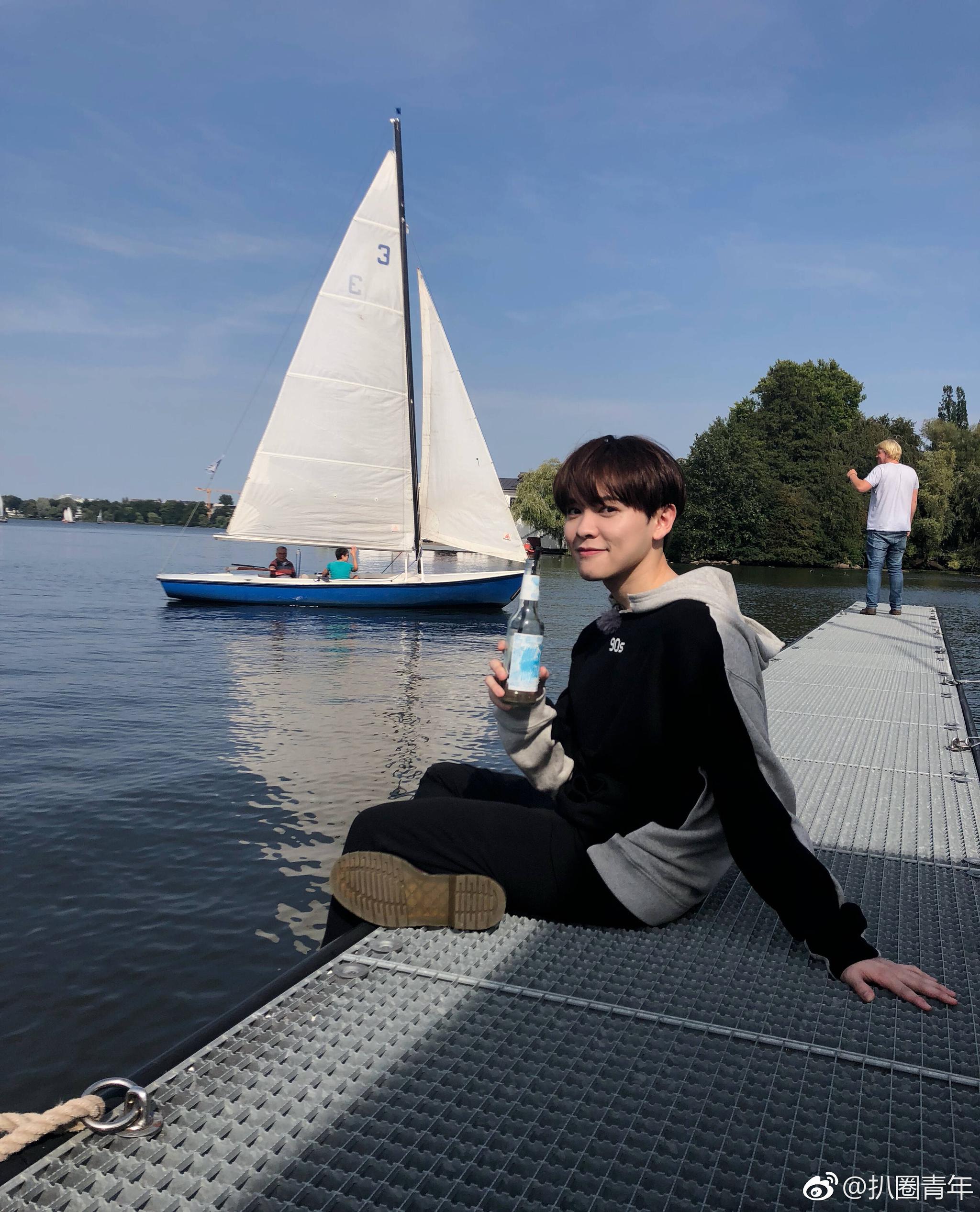 尤长靖更新一组在德国的游客照