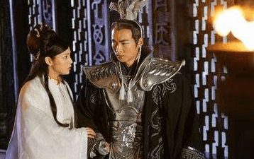 玉帝把二郎神的母亲压在桃山, 为什么杨戬还愿意帮他打孙悟空?