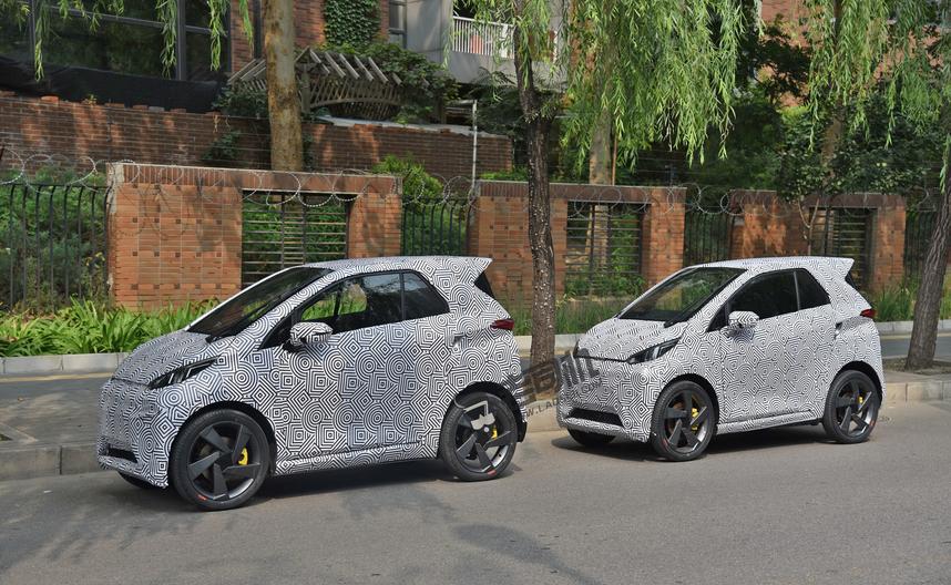 高科技小车还是老年代步车