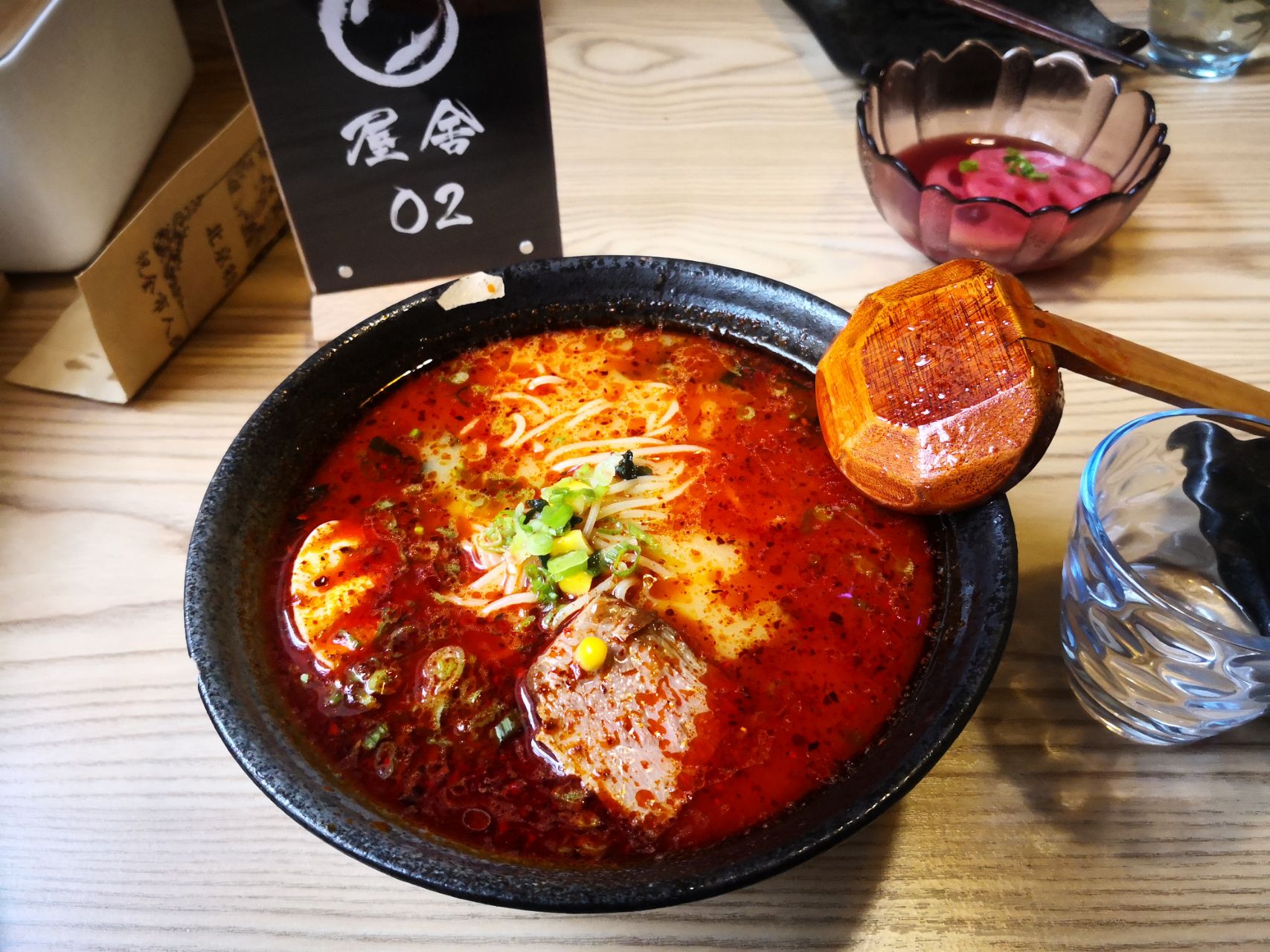 你体验过极致的辣感吗?试试日本地狱拉面,可以让你吃到最发抖!