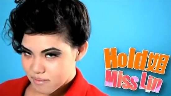 谢依霖宣布结婚，说8个字透露女谐星心酸，一细节证明老公大高个