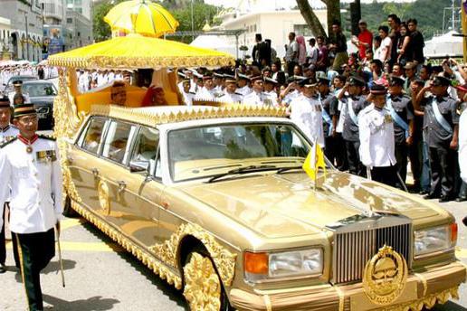 这些绝对是这个世界上最豪华的车，你知道那几个？