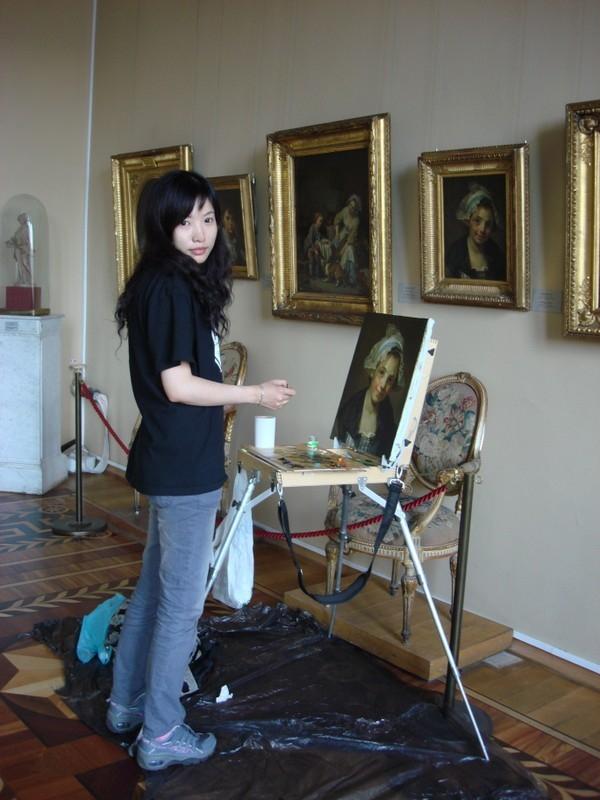 美女画家米巧铭今亮相三亚!11年前一篇日记,起底成功背后的泪水