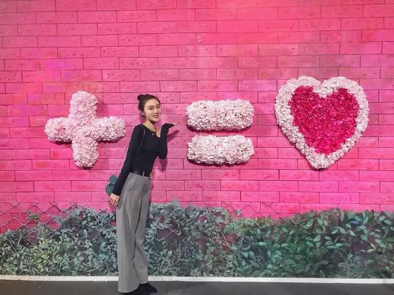 我花了一整天在网红店排队,想弄清楚它们为什