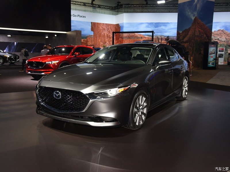 看全新马自达3，这是准备挑战思域？