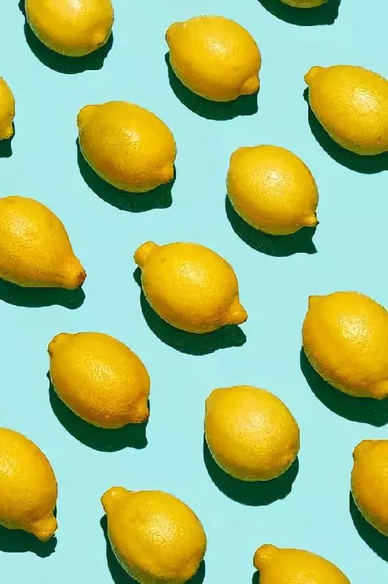 看看艺术家们都是如何吃水果晒朋友圈的