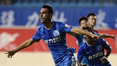 华夏幸福建设专业足球场, 鲁能遥遥无期, 富力球